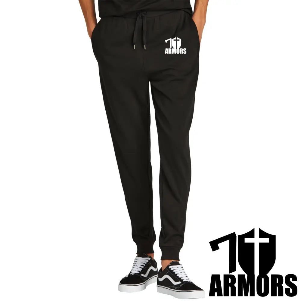 https://www.gun-ammo.com/wp-content/uploads/A0004/gunsphoto-2/mancaveandapparel-1/7-armors-jogger-sm-black-673.jpg